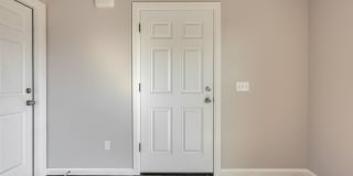 Pet-Friendly 3-Bed Home – Move-In Ready with Garage Gallery 28