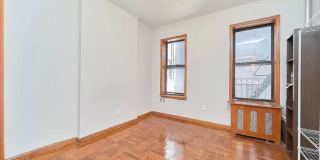 796 Ninth Avenue Gallery 7