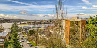 1 Bedroom 1 Bathroom Eastlake Condo W/ Stunning Views Gallery 18