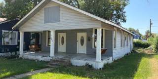 2 Bedroom Home in Highland! Gallery 1