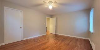 1321 Stillwood Drive NE Unit B Gallery 7