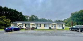 Must see this Adorable 1 bedroom 1 bath apartment . Located in Dallas Gallery 1