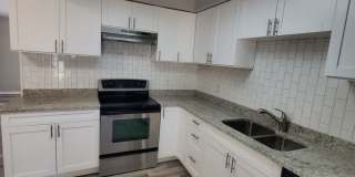 Large 3bdrm/2bath Home with garage & carport ** Lots of room** $2200.00** Gallery 27