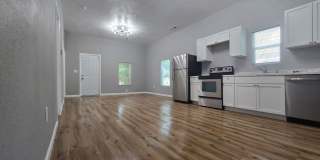 Stylish Newly Renovated 3-Bed, 2-Bath Retreat Gallery 6