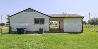 Beautifully Done 3 Bedroom House! Available for Immediate Move in! Gallery 8