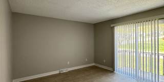 2 Bed Duplex with Bonus Room & Garage Gallery 3