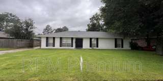 464 Wilton Dr 464 Wilton Dr Gallery 1