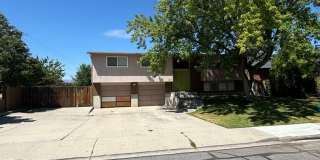 Nice and Spacious Orem Home Gallery 1