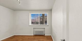 525 N Jackson St Gallery 8