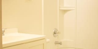 1215 1/2 N. 11th Gallery 1