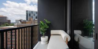 Emmi Midtown Gallery 24