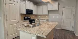 Charming 3 Bedroom Duplex In Surrey Hills Gallery 3