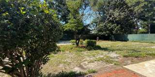 Spacious 4 Bedroom Home with Bonus Room & Large Fenced Backyard Gallery 13