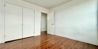 875 Boynton Avenue Gallery 7