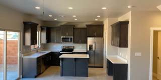 Red Mountain Vista Town Home Gallery 6