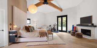 2065 Watsonia Ter Gallery 14