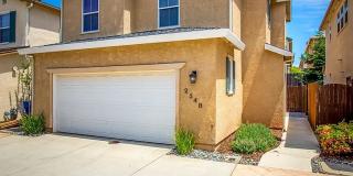 3bd/2.5ba townhome in Shasta View Gardens Gallery 1