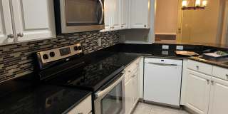 8539 GATE Parkway W Gallery 7