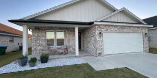 For Lease - 4 BR|2.5 BA in College Station Gallery 1