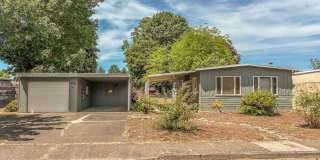 Salem 2 Bedroom Home Available Now ! Gallery 1