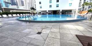 500 Brickell Ave Gallery 30