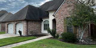 4 Bedroom, 3 Bathroom, Brick Home, Two Car Garage, Fireplace, High Ceilings, Granite Countertops, Fenced in Yard. Custom Built Home, Walkers Lake Subdivision , Triple-Split Floor Plan. Gallery 4