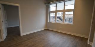 3833 N Broadway Gallery 191