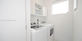 10366 NW 68th Ter Gallery 14