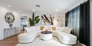 1980 E Rochelle Road Gallery 12