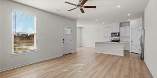 4790 W Planetree Street Gallery 6