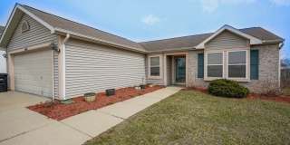 South side 3 Bedroom, 2 Bath Home, w/ 2 car attached garage Gallery 1