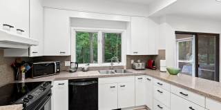 Gorgeous Home in Ironwoods Neighborhood Chapel Hill Gallery 5