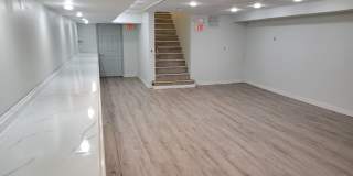 125 N YORK Road Gallery 12