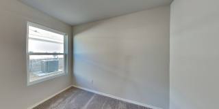 1029 E Stetson Ln Gallery 12