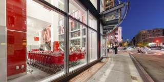 Van Ness Gallery 17