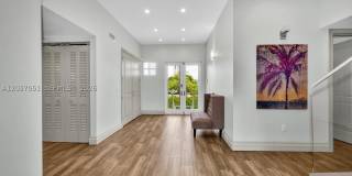 1076 NE Little River Dr Gallery 2