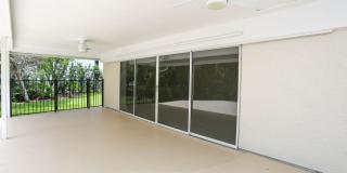 ** LUXURY PARK SHORE STUNNING FULLY REMODELED MODERN UNFURNISHED 3/2 PRIVATE LARGE PATIO HOME WITH PRIVATE PARK SHORE BEACH ACCESS ** NO HOA ** MOVE IN TODAY ** Gallery 29