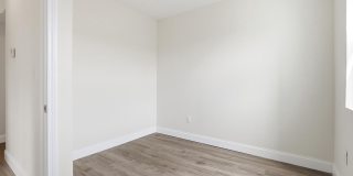 4230 6TH Street SE Gallery 22