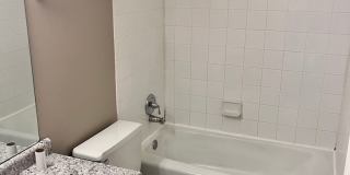 Bristol Square Apartments Gallery 174