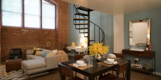 Shadyside Commons Gallery 8