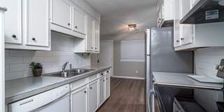 949 Kenwood Drive Gallery 11