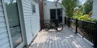 ARLINGTON - CLOSE TO PENTAGON - NEIGHBORHOOD AMENITIES Gallery 14