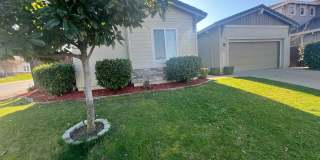 Elegant Single-Story 3-Bedroom Home in a Prime Central Location Gallery 1