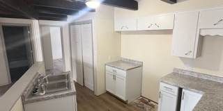 528 Henrietta Gallery 19