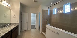 6836 Trellis Vine Loop Gallery 32