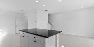 4404 Longwood Lake Square Gallery 21