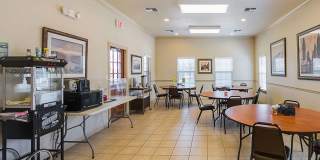 Senior Housing - North Greenbriar Gallery 8