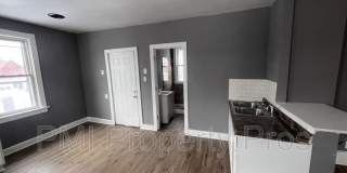 2945 N 23rd St Gallery 27