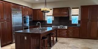 Gorgeous Home Overlooking Lake and Mountain Views!! Gallery 3