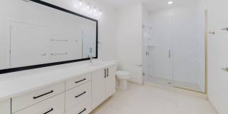 Alexan Harrison Apartments Gallery 34